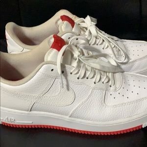 💫XCLUSIVE EDITION NIKE WHITE AIRFORCE1s Sz10 LBN